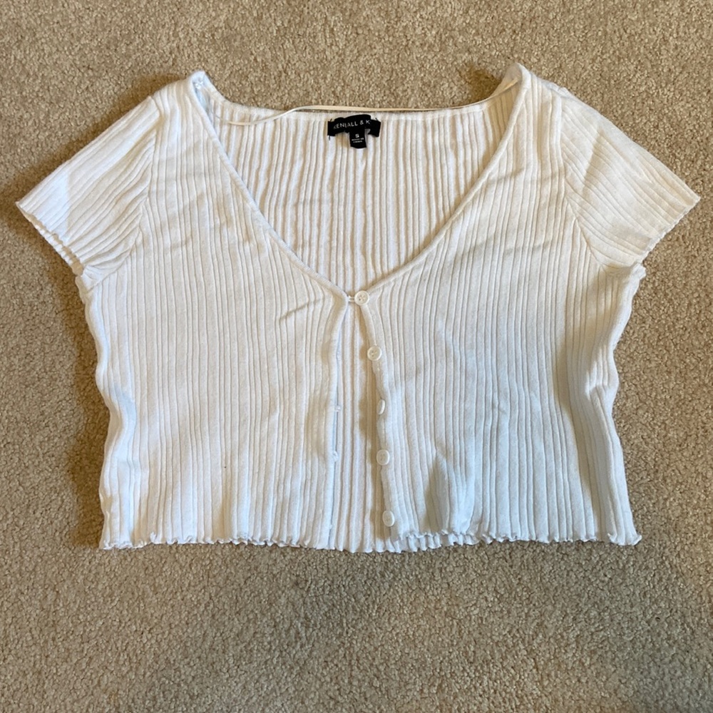 Kendall & Kyle Ribbed Cropped Top